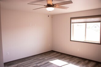 2438 Tony Ct in Eau Claire, WI - Building Photo - Building Photo