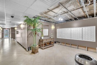 13155 Ixora Ct in North Miami, FL - Building Photo - Building Photo