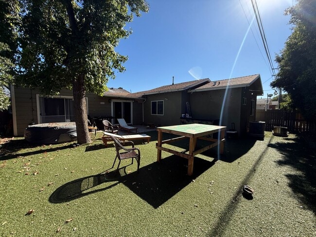 property at 5058-5060 Rockford Dr