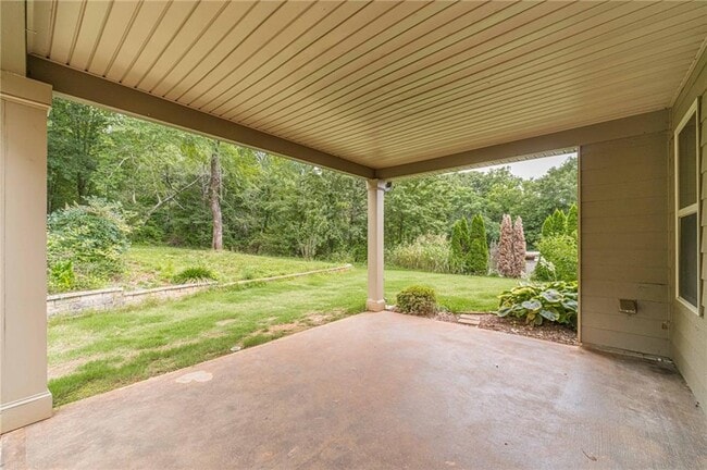 511 Lena Dr in Hoschton, GA - Building Photo - Building Photo