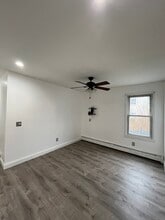 120 Maltby St in Shelton, CT - Building Photo - Building Photo