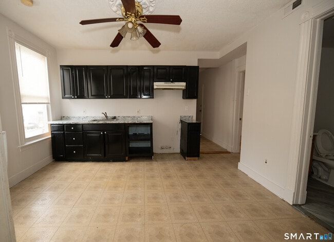 473 Howard Ave in New Haven, CT - Building Photo - Building Photo