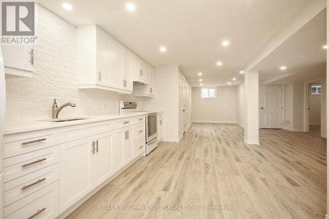 property at 501 Kelly Ave