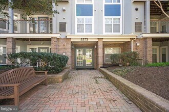 5573 Seminary Rd in Falls Church, VA - Building Photo - Building Photo