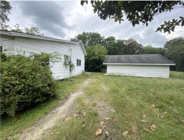 400 S Washington Ave in Dunn, NC - Building Photo