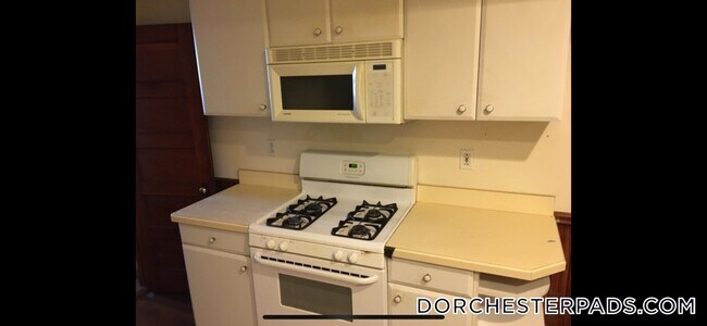 18 Taft St in Boston, MA - Building Photo - Building Photo