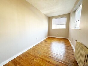 1263 Commonwealth Ave, Unit 3 in Boston, MA - Building Photo - Building Photo