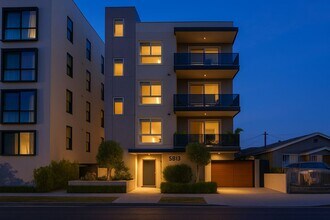 5813 Lexington Ave in Los Angeles, CA - Foto de edificio - Building Photo