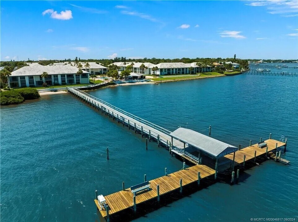 175 SE Saint Lucie Blvd, Unit Pier Point #A106 in Stuart, FL - Building Photo