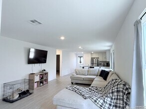 8439 Violet Sapphire in San Antonio, TX - Building Photo - Building Photo