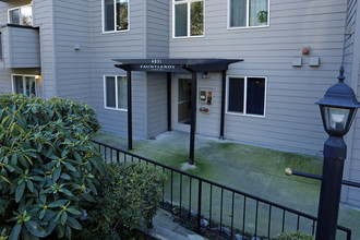 Fauntleroy Landing Apartments in Seattle, WA - Building Photo - Building Photo