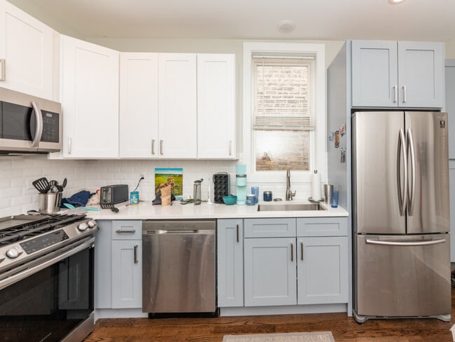 2145 W Webster Ave in Chicago, IL - Building Photo - Building Photo