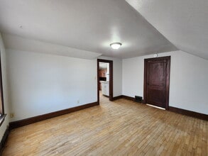 321 6th St in Menasha, WI - Building Photo - Building Photo