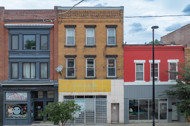 5137 Penn Ave in Pittsburgh, PA - Building Photo - Building Photo
