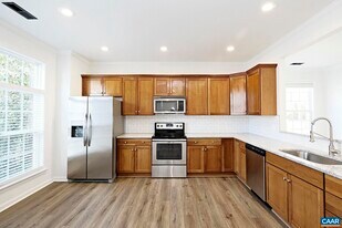 1721 Albemarle Pippen Ct in Crozet, VA - Building Photo