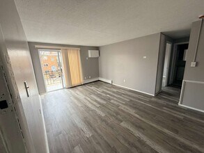 13444 Euclid Ave, Unit 13444  315 in East Cleveland, OH - Building Photo - Building Photo