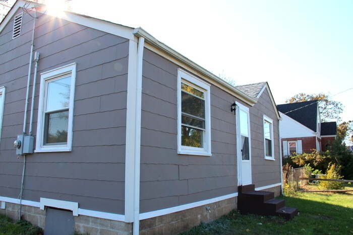 434 W Trinity Ln in Nashville, TN - Building Photo