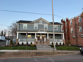 2 W End Ave in Somerville, NJ - Building Photo