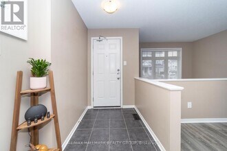 309 Galston Private in Ottawa, ON - Building Photo - Building Photo