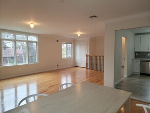 65 Bard Ave, Unit 2 in Staten Island, NY - Building Photo - Building Photo