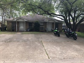 804 Concho Pl in College Station, TX - Building Photo