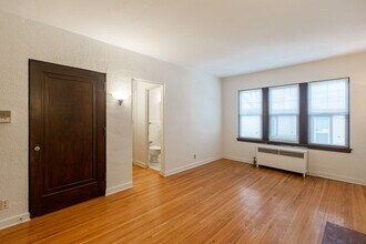 3500 Pleasant Ave S in Minneapolis, MN - Foto de edificio - Interior Photo