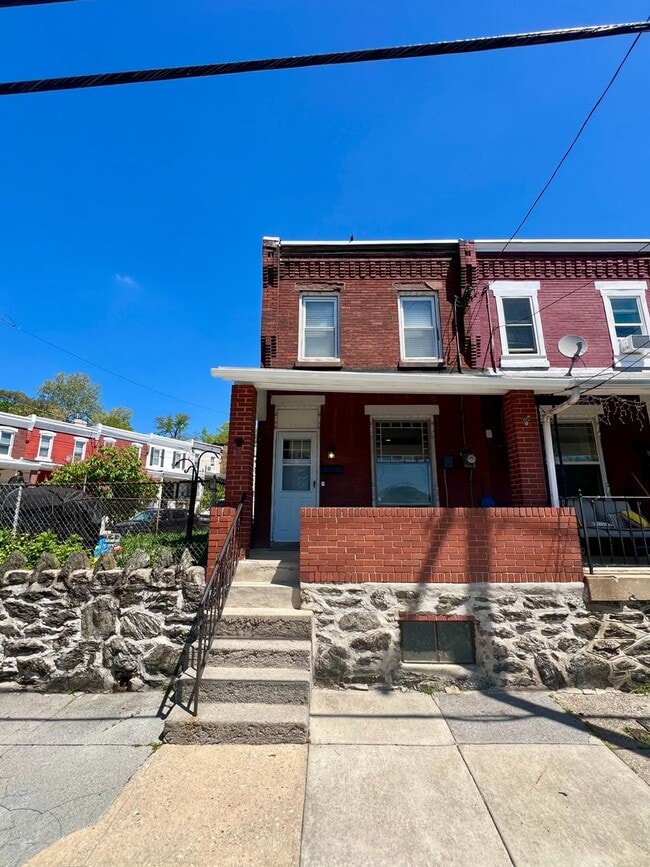 3445 Cresson St in Philadelphia, PA - Building Photo - Building Photo