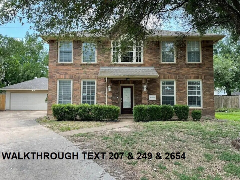 6235 Sandy Hollow Dr in Katy, TX - Building Photo