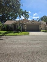 12290 Eagle Pointe Cir in Ft. Myers, FL - Building Photo
