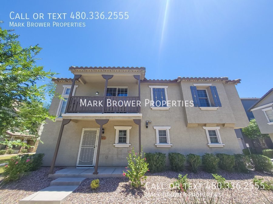 5741 S 21st Terrace in Phoenix, AZ - Building Photo
