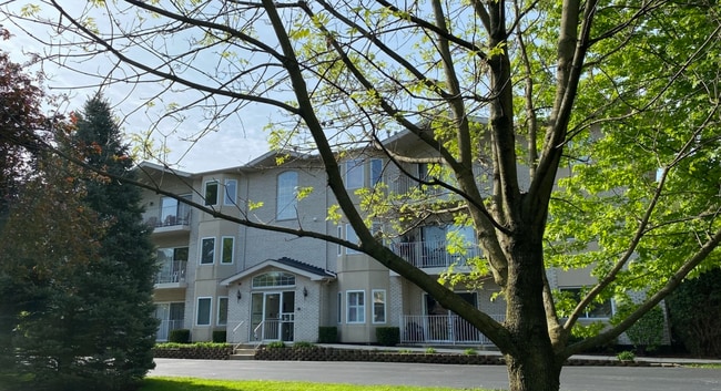 property at 927 Elderberry Cir