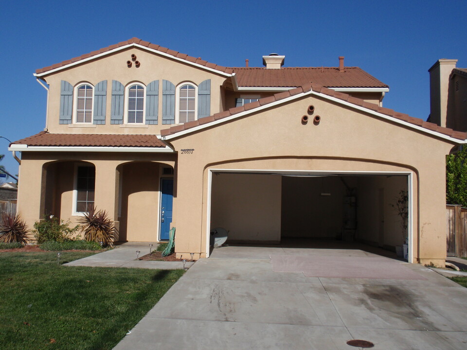 26610 Weston Hills Dr in Murrieta, CA - Foto de edificio