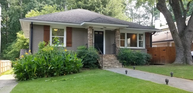 746 Amsterdam Ave NE, Unit Unit 1