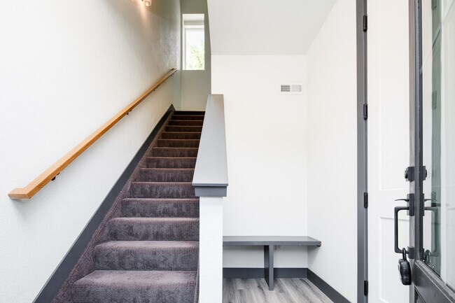 3569 S Pennsylvania St, Unit C in Englewood, CO - Foto de edificio - Building Photo