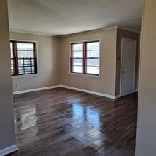 2160 St Elmo Ave in Memphis, TN - Building Photo - Building Photo