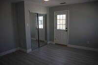 6064 Ridge Ave, Unit 3rd F photo'