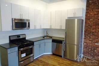 354 Myrtle Ave-Unit -4 in Brooklyn, NY - Building Photo - Building Photo