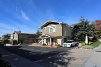 The Arbors of Carlsbad in Carlsbad, CA - Foto de edificio - Building Photo