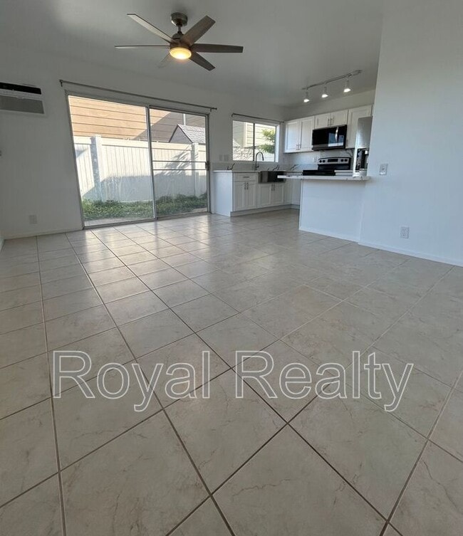 91-1022E Hoomaka St in Ewa Beach, HI - Building Photo - Building Photo
