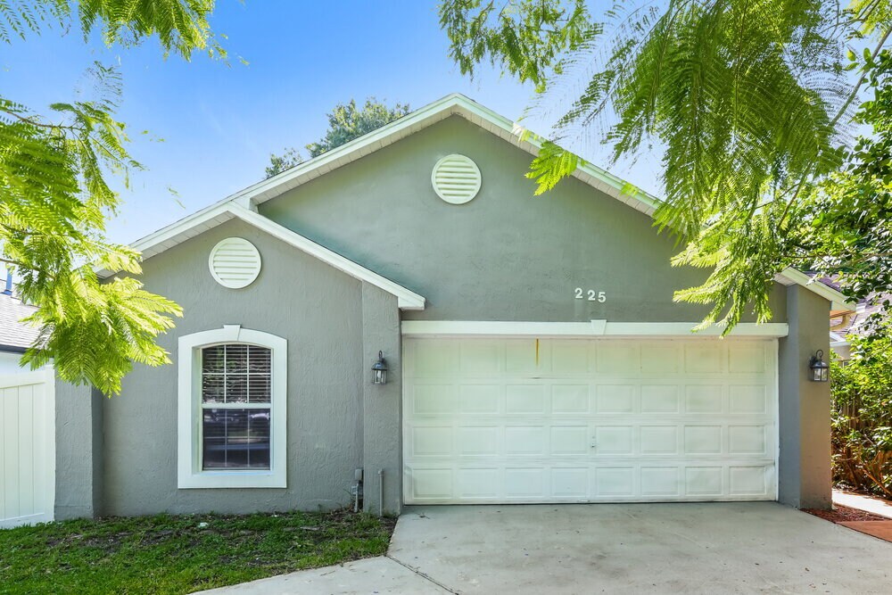 225 Twisting Trail in Orlando, FL - Building Photo