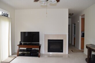 3889 Thorngate Dr in Mason, OH - Building Photo - Building Photo