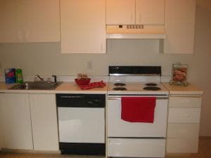 Glenfair Park Apartments in Portland, OR - Building Photo - Interior Photo