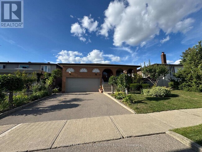 160 Jules Ave in Vaughan, ON - Building Photo - Building Photo