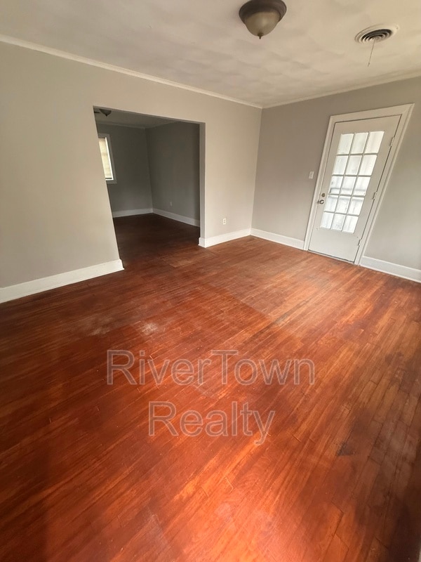 property at 719 Berclair Rd