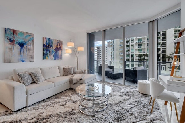 1300 Brickell Bay Dr