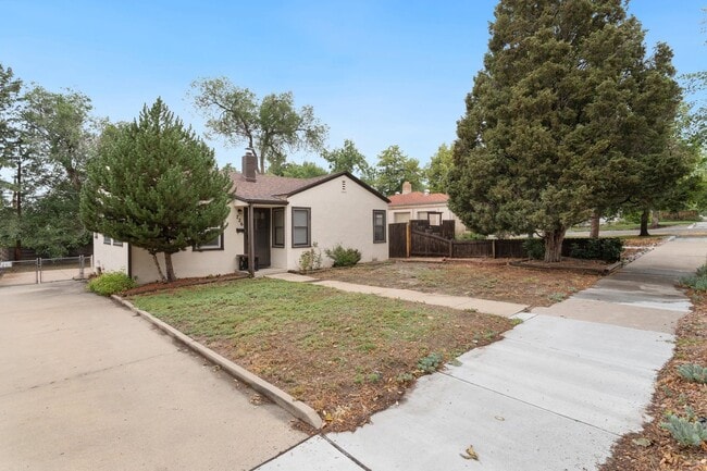726 N Logan Ave in Colorado Springs, CO - Building Photo - Building Photo