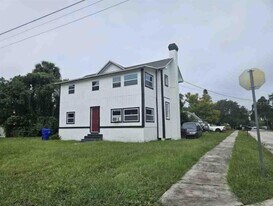 1000 HUGLEY St in Kissimmee, FL - Building Photo