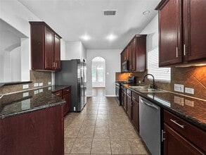 8402 Parapet Pl in Rosharon, TX - Building Photo - Building Photo