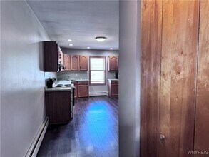 3241 Military Rd in Niagara Falls, NY - Building Photo - Building Photo