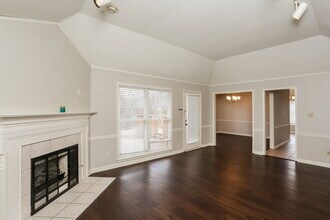 8674 Leaf Manor Cove in Cordova, TN - Building Photo - Building Photo